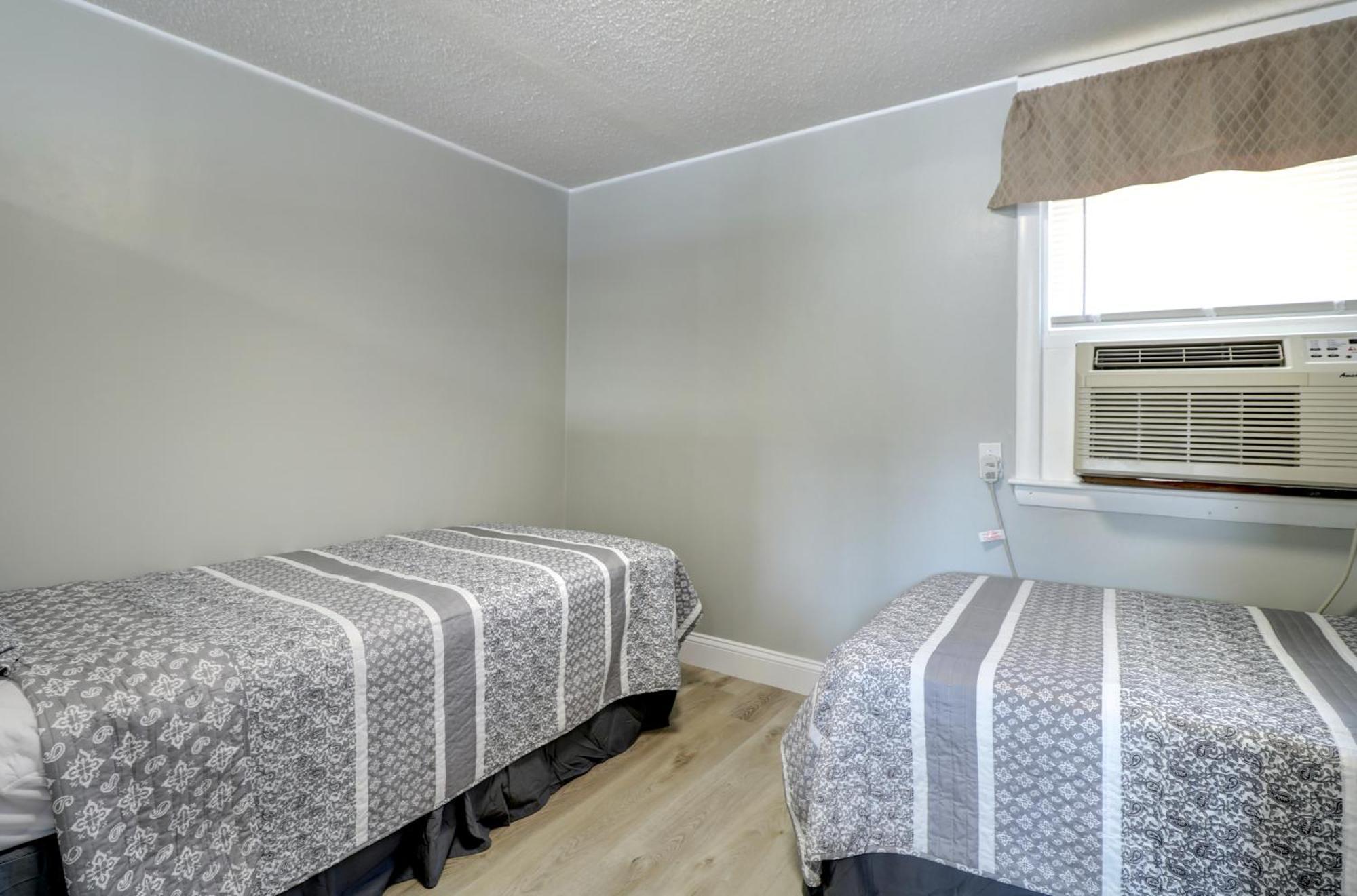 Windrift Motel Вест-Ярмут Екстер'єр фото