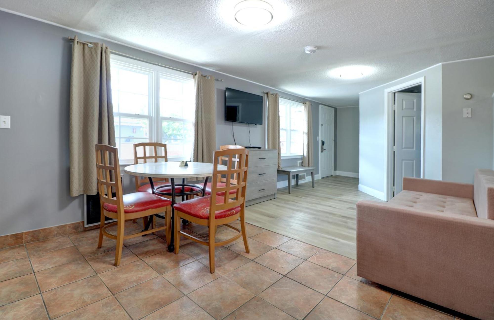 Windrift Motel Вест-Ярмут Екстер'єр фото